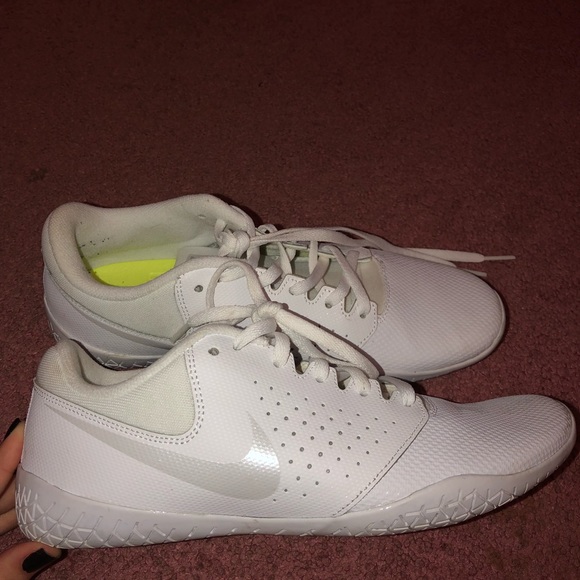 Nike Shoes - Picture 2 of 4